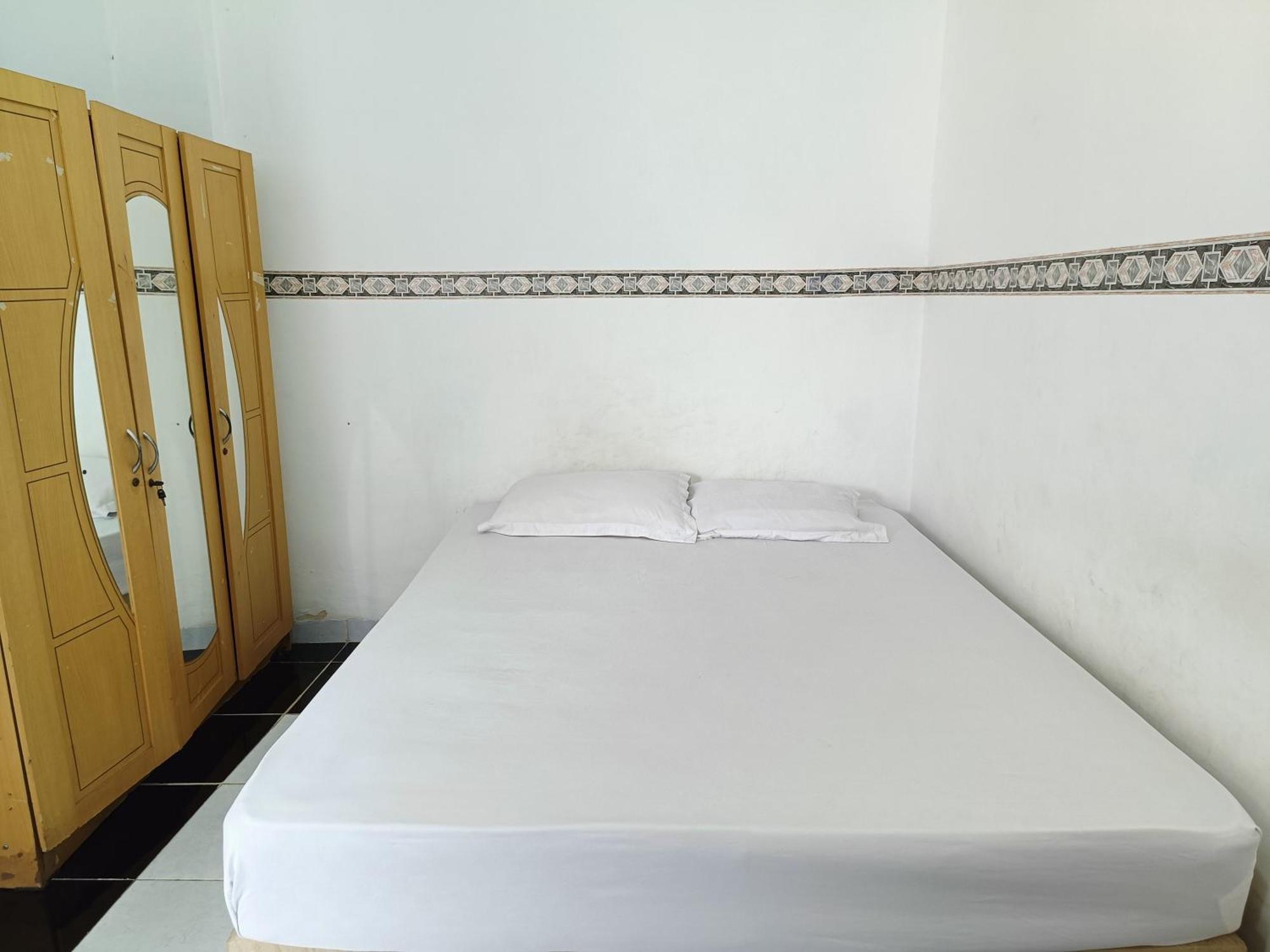 Bumi Merpati Residence Makassar Mitra Reddoorz Extérieur photo