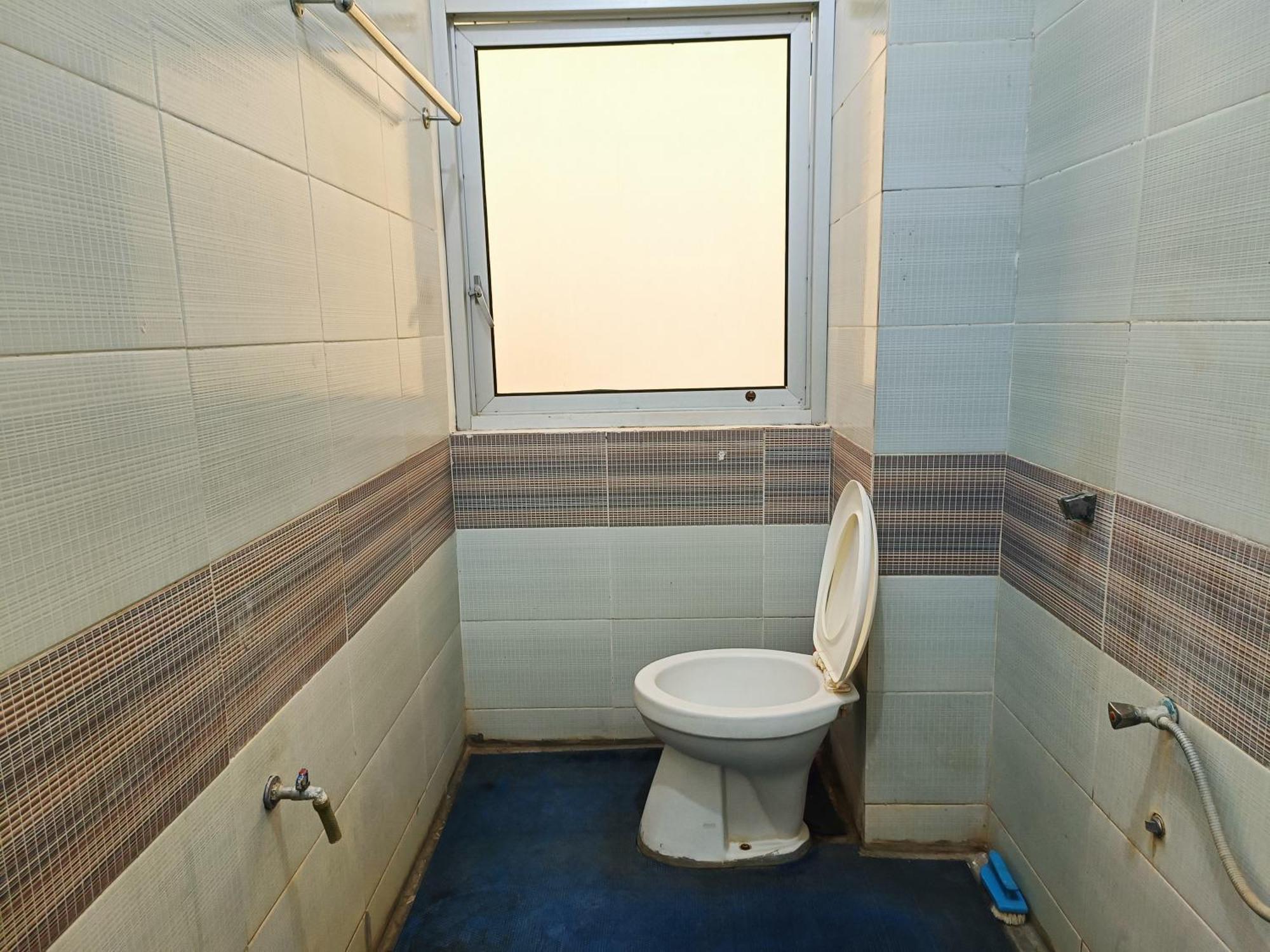 Bumi Merpati Residence Makassar Mitra Reddoorz Extérieur photo