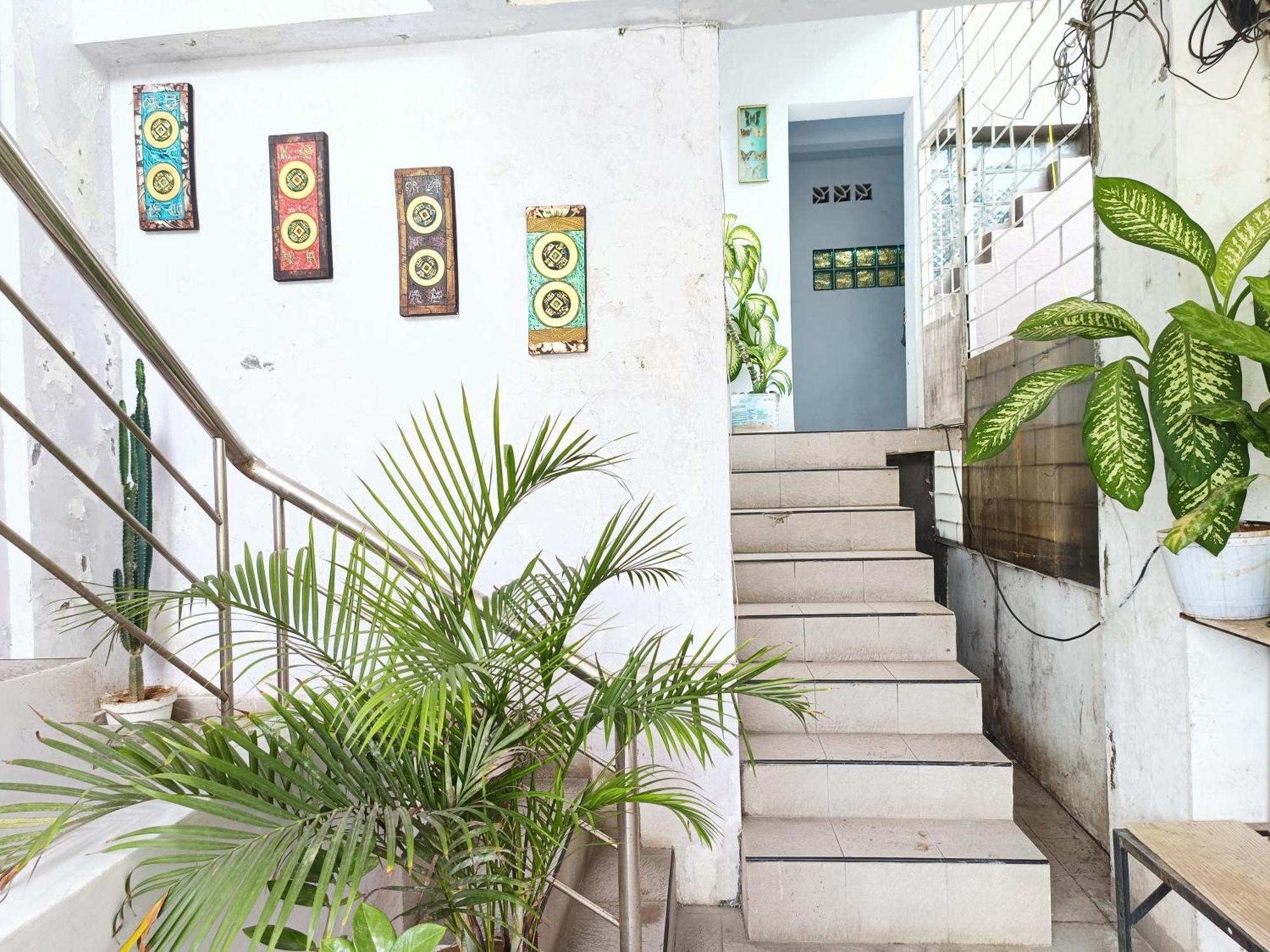 Bumi Merpati Residence Makassar Mitra Reddoorz Extérieur photo